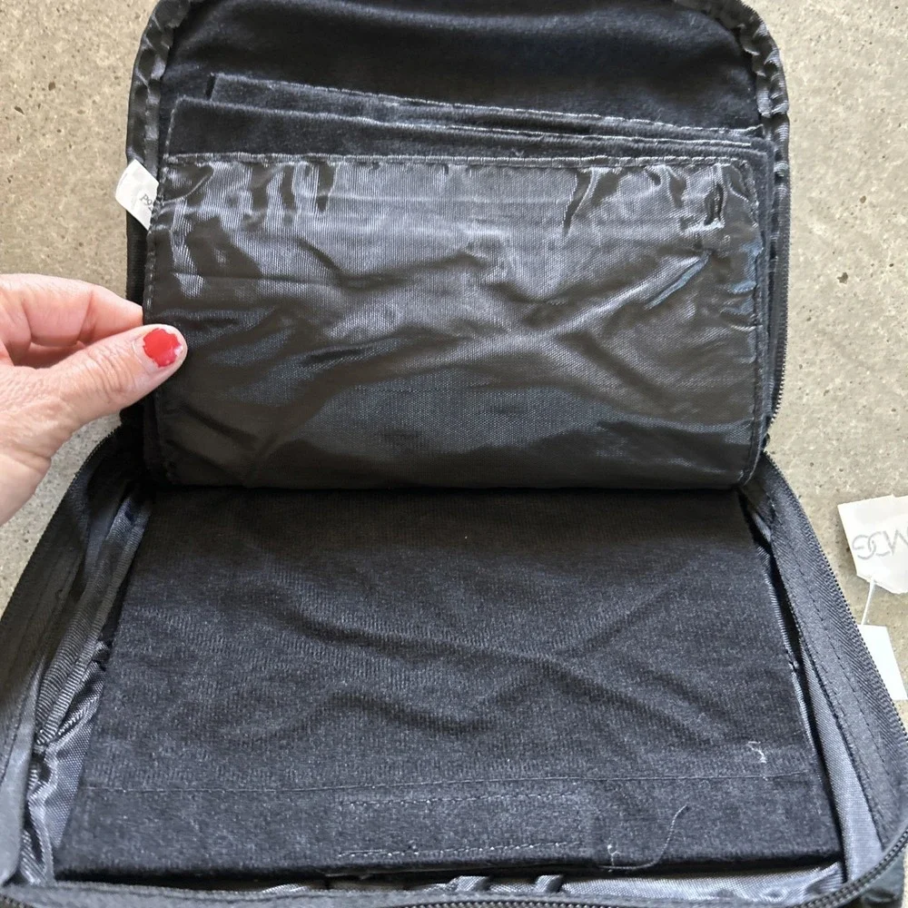 Haunted Mansion Pin Bag Walt‎ Disney World Parks Rare HTF Missing Strap